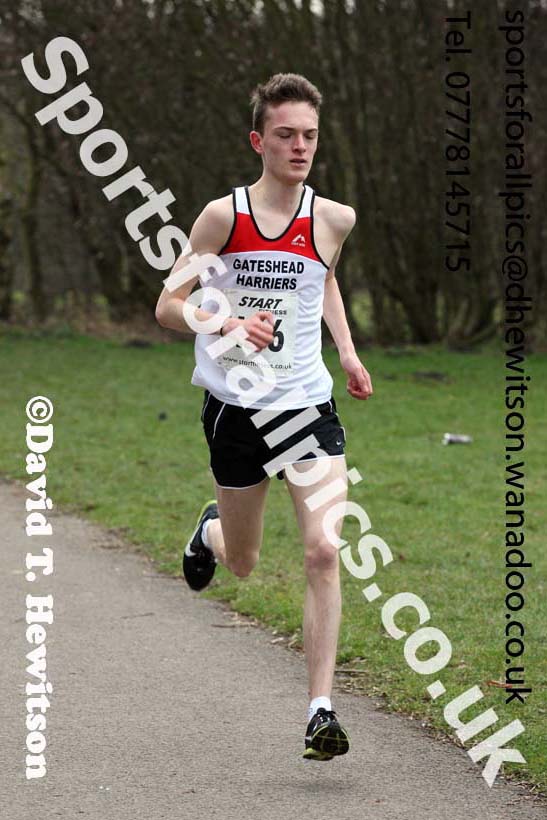 Senior men and veterans over-40s Royal Signals NECC Rod Relays, Hetton Lyons Park, Hetton-le-Hole. Photo: David T. Hewitson/Sports for All Pics